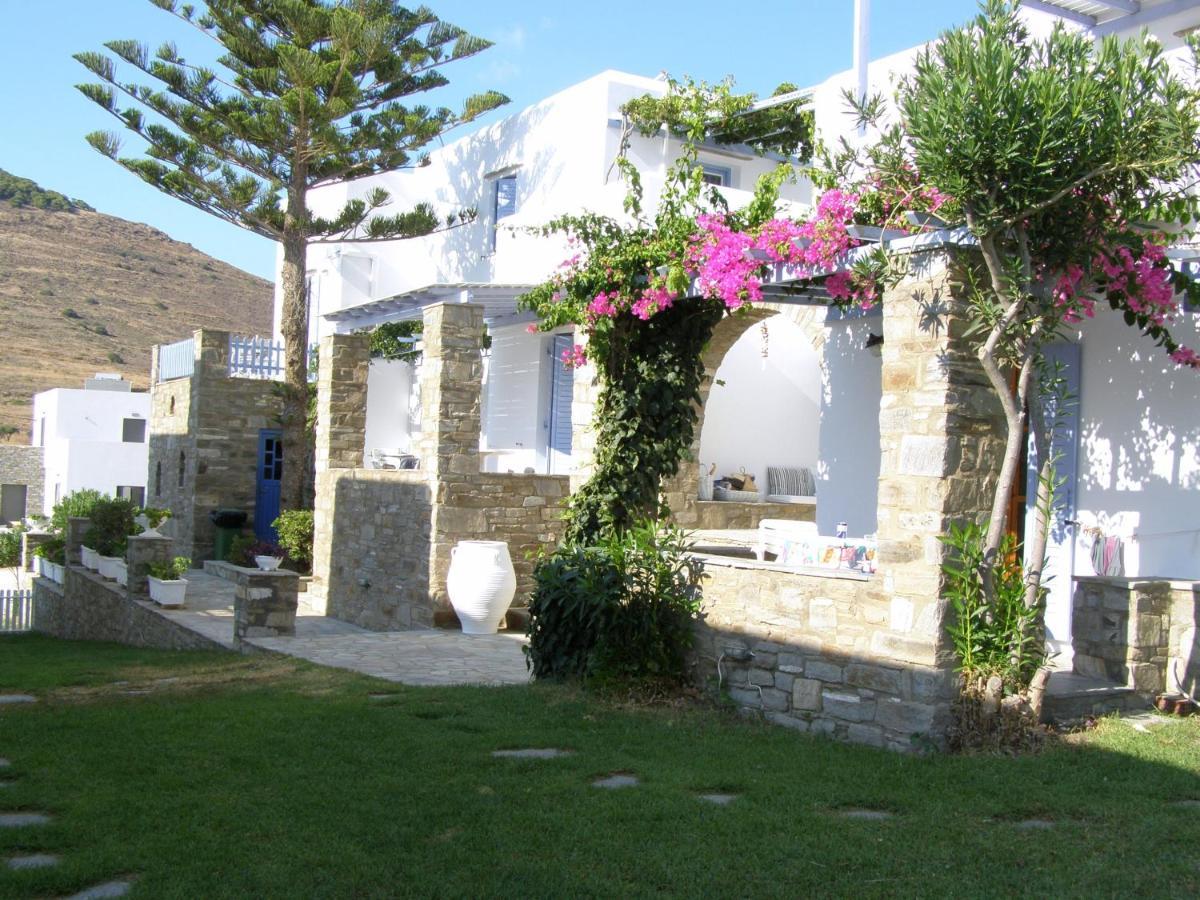 Elena Studios & Apartments ปิโซ ลิวาดิ ภายนอก รูปภาพ